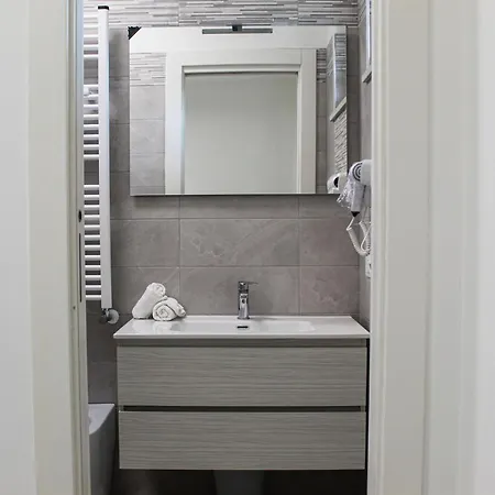 Time ベッド・アンド・ブレックファスト 3*