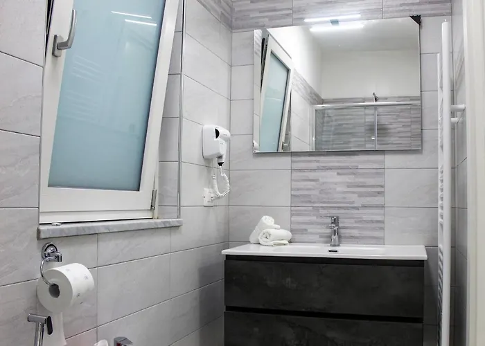 فندق مبيت وإفطار Time Poggiomarino