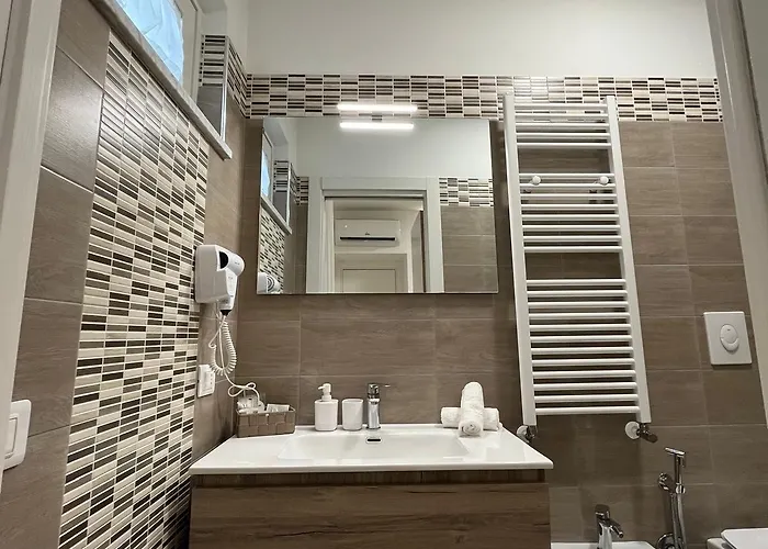 Time فندق مبيت وإفطار Poggiomarino